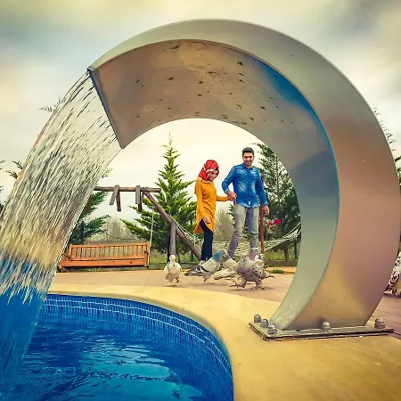 Nirvana Dream Garden Hotel *